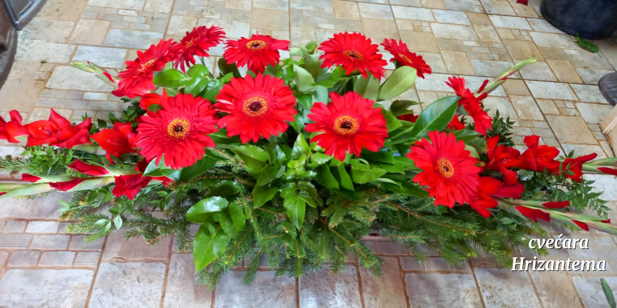dvostranican suza za sahrane za sanduk prirodno cvece crveni gerber crvene gladiole
